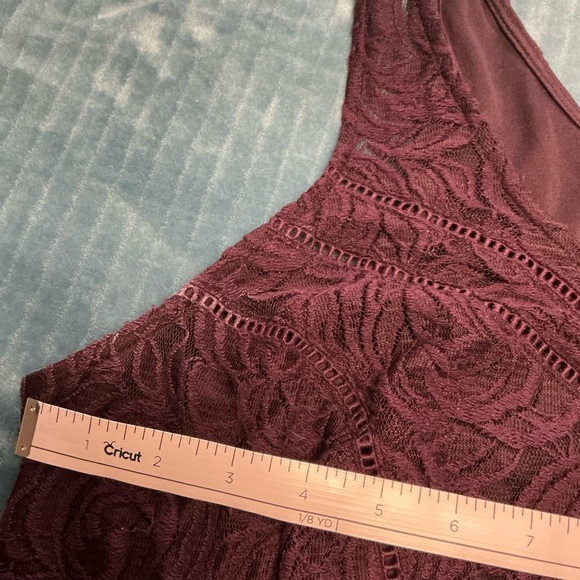 Elegant Lace Sleeveless Dress - Burgundy/Dark purple plus size - Picture 11 of 12